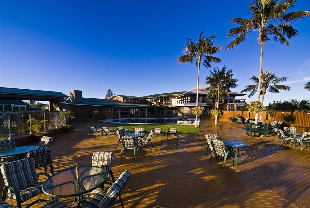 South Pacific Resort Hotel Бернт Пайн Екстериор снимка